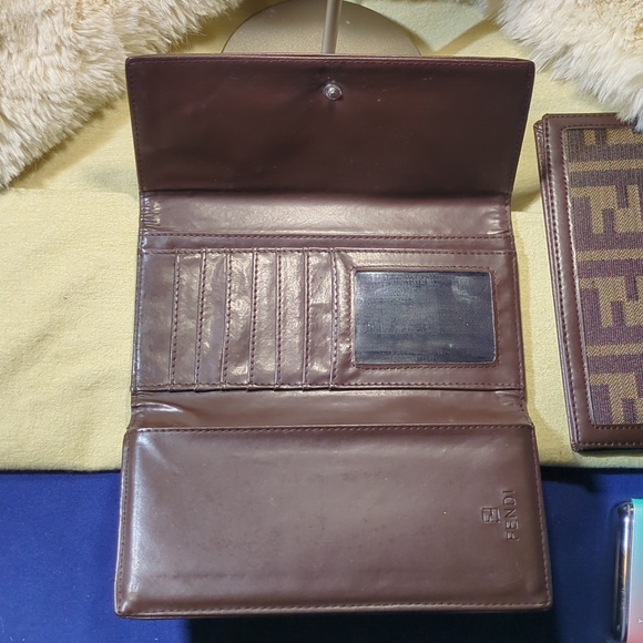 Vintage Fendi Brown/Gold Zucca Continental Wallet / FFCharm/CheckBook Insert$250 - Picture 2 of 14